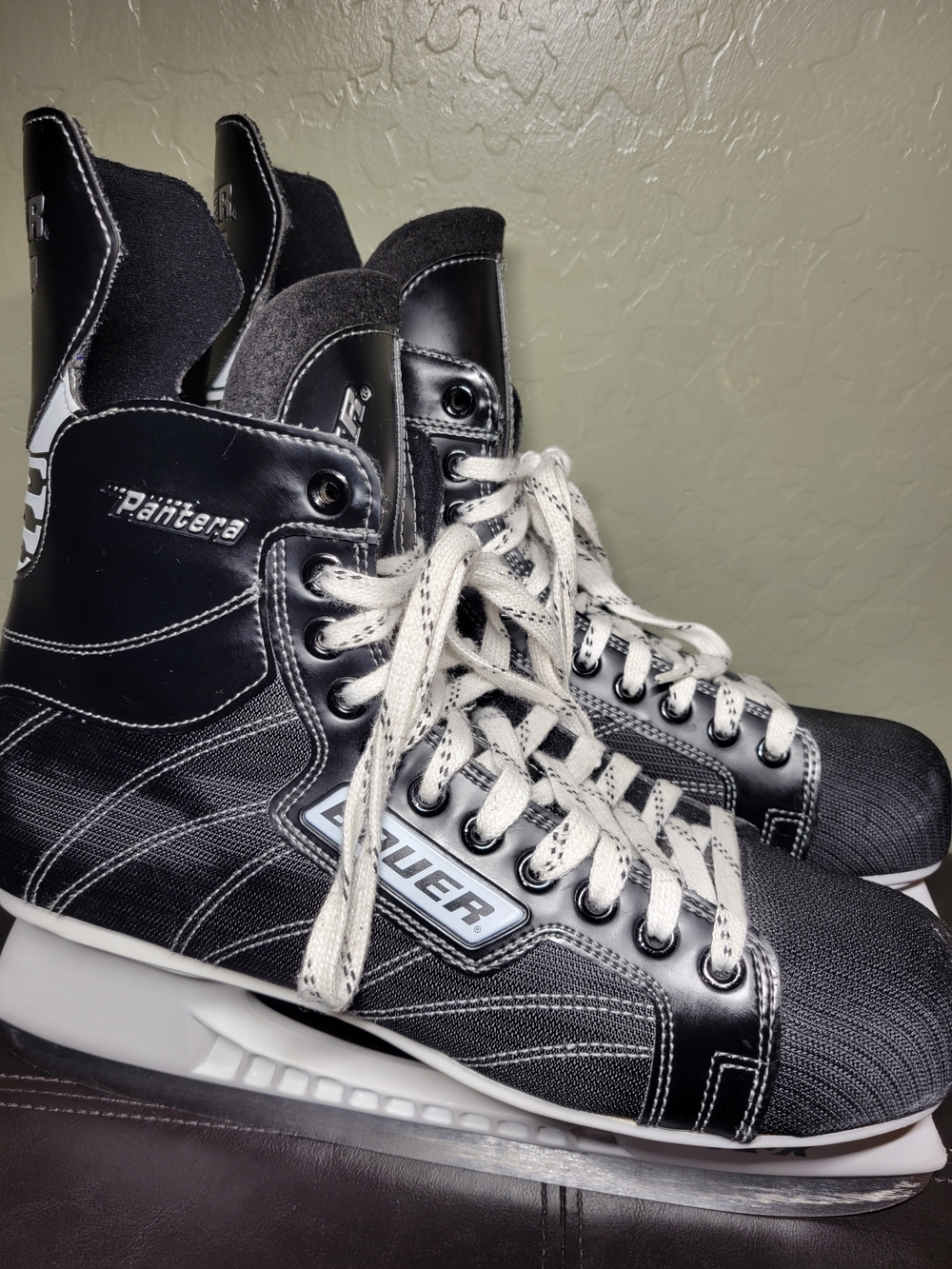 Bauer Pantera Hockey Skates Size 12 R | Senior Ice Skates